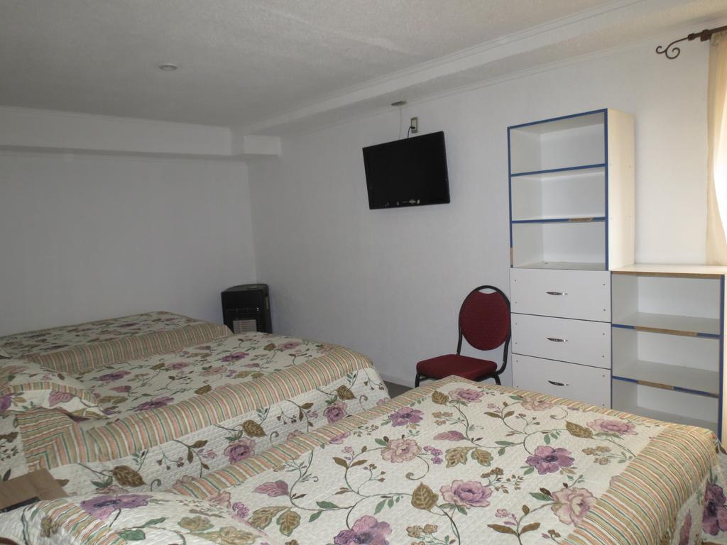 Residencial Victoria Said 호텔 리나레스 외부 사진