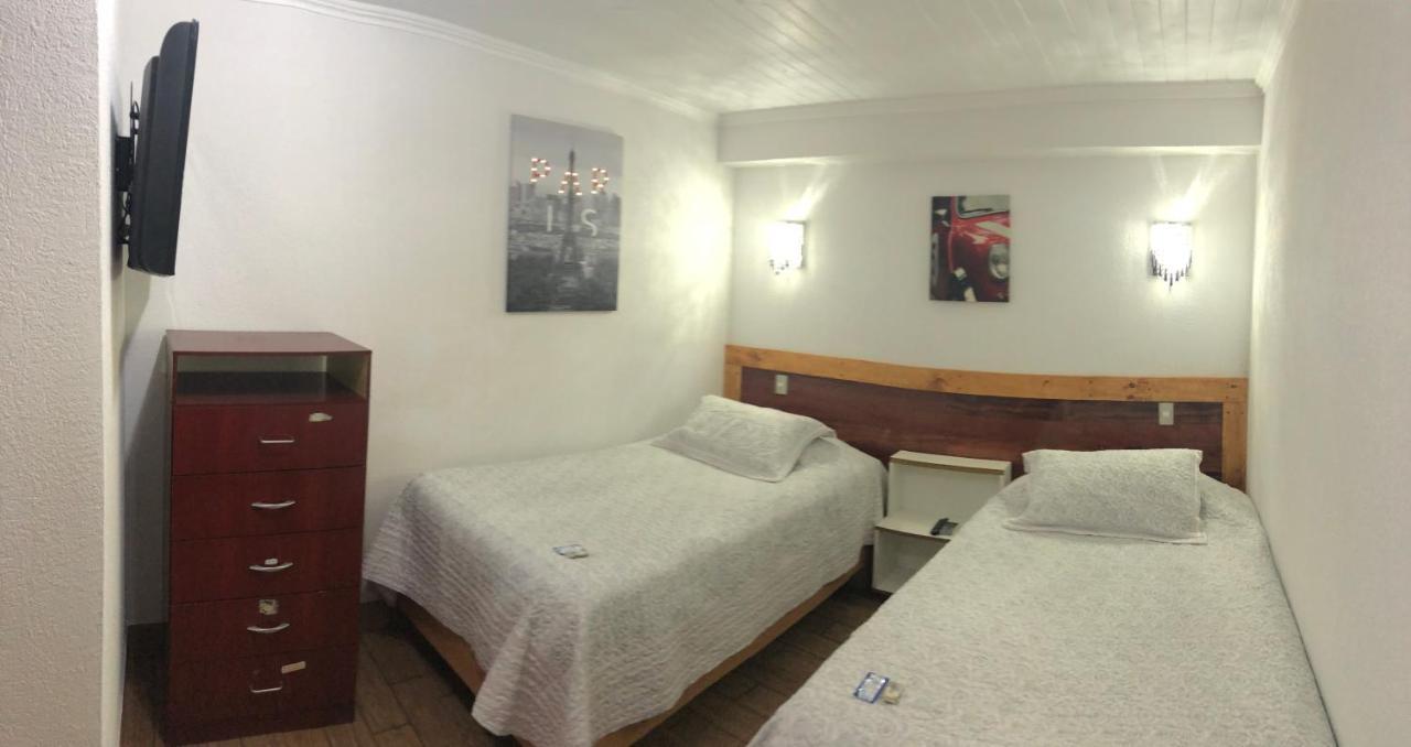 Residencial Victoria Said 호텔 리나레스 외부 사진